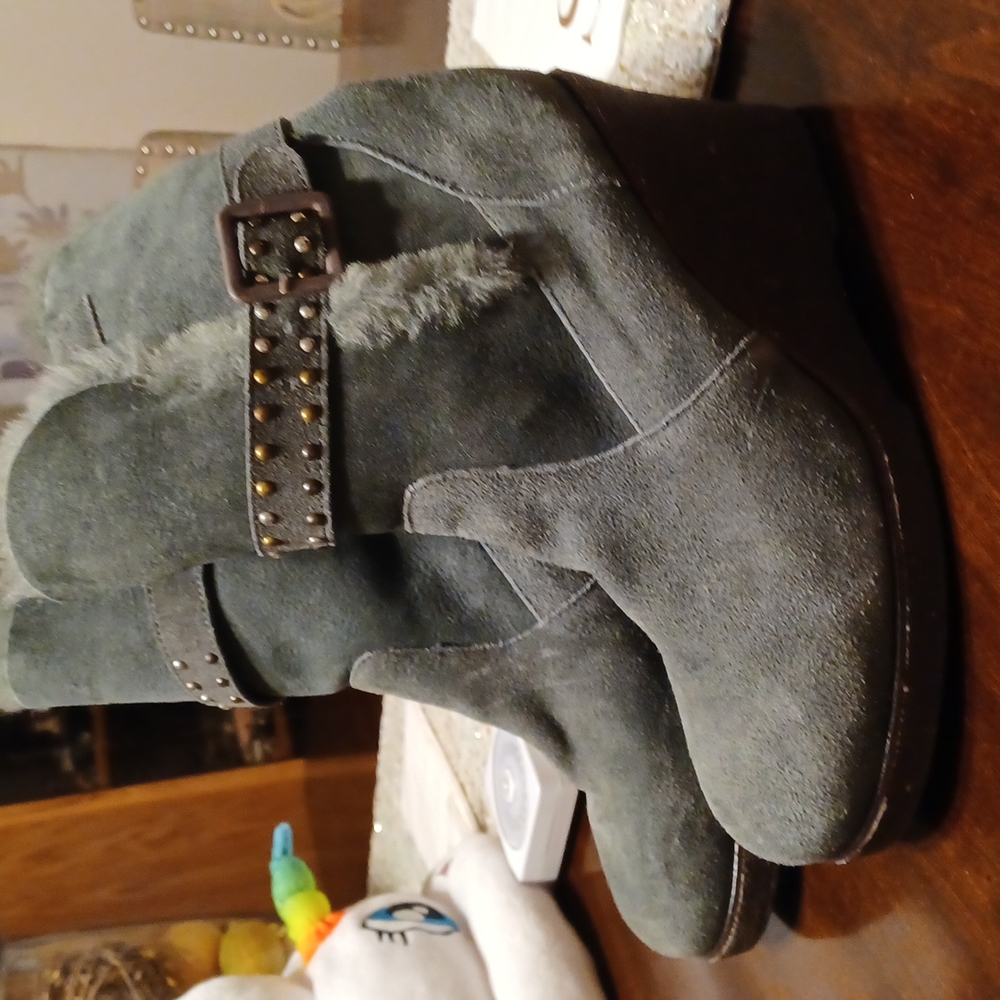 Emu naturally Australian sheepskin wedge boot